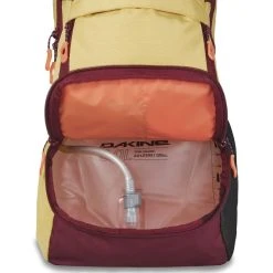 DAKINE WOMEN'S SYNCLINE 12L OCHRE/PORT 22 9 DAKINE WOMEN'S SYNCLINE 12L OCHRE/PORT 22 -DEUTER Shop 9 108926 women s syncline 12l ochre port 10003429 ocpo 05