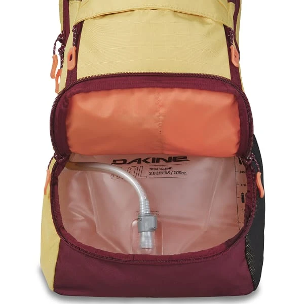 DAKINE WOMEN'S SYNCLINE 12L OCHRE/PORT 22 5 DAKINE WOMEN'S SYNCLINE 12L OCHRE/PORT 22 - Image 5