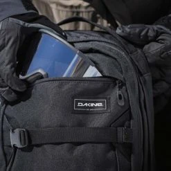 DAKINE MISSION 25L GREEN MOSS 23 -DEUTER Shop 9 119441 mission 25l green moss 10002637 grn 05