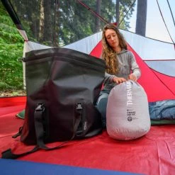 SEALLINE PRO ZIP DUFFLE 40L BLACK 23 -DEUTER Shop 9 128052 11137 04