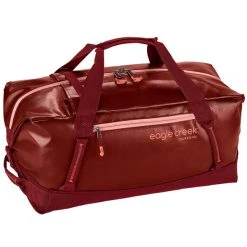 EAGLE CREEK MIGRATE DUFFEL 60L BUMT BERRY 23
