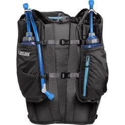 CAMELBAK OCTANE 18, 70 OZ, BLACK/BLUEFISH 22 6 CAMELBAK OCTANE 18, 70 OZ, BLACK/BLUEFISH 22 -DEUTER Shop 9 71246 c2206001000 03