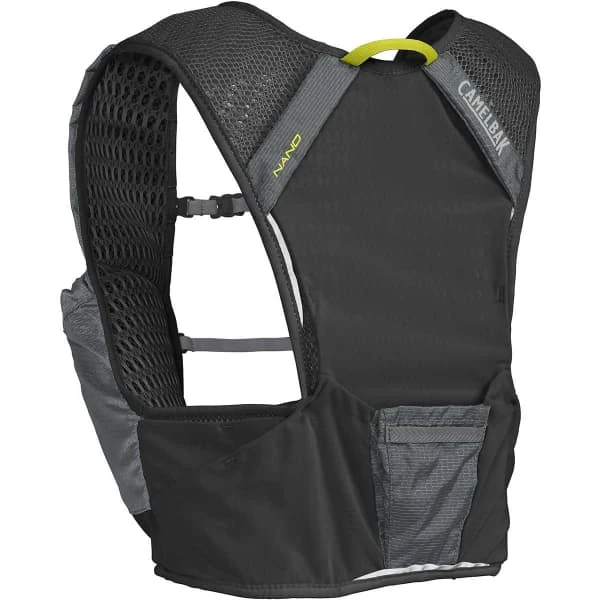 CAMELBAK NANO VEST 34OZ GRAPHITE/SULPHUR SPRING 22 1 CAMELBAK NANO VEST 34OZ GRAPHITE/SULPHUR SPRING 22